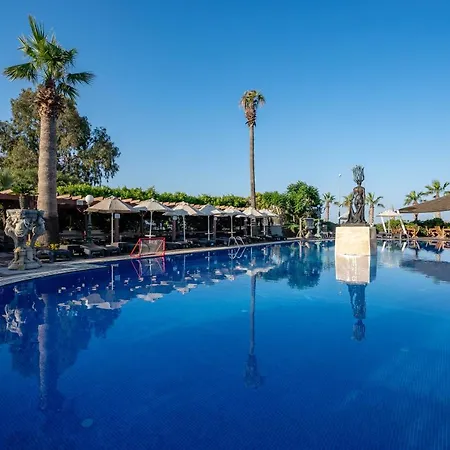 Golden Bodrum فندق 4*