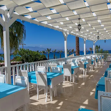 Golden Bodrum 图尔古特雷斯